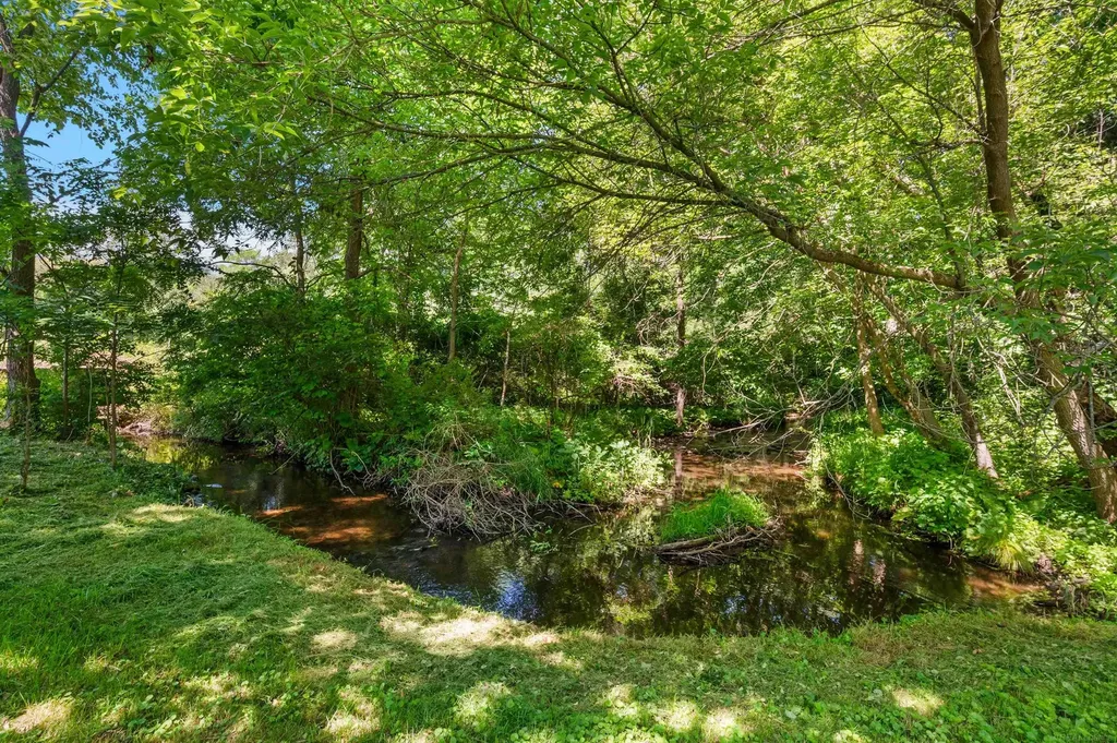 149 Hunters Creek Road Lapeer City MI 48455