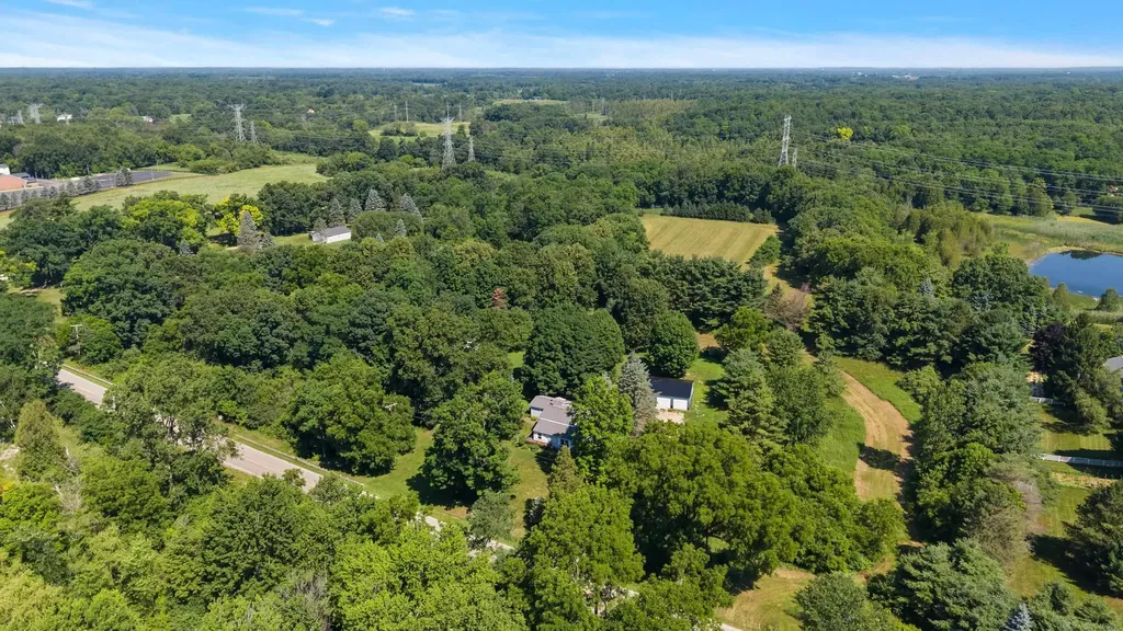 149 Hunters Creek Road Lapeer City MI 48455