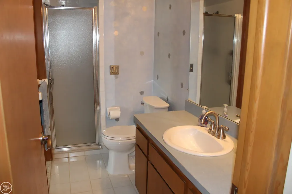 18084 Juliana Avenue Eastpointe City MI 48021