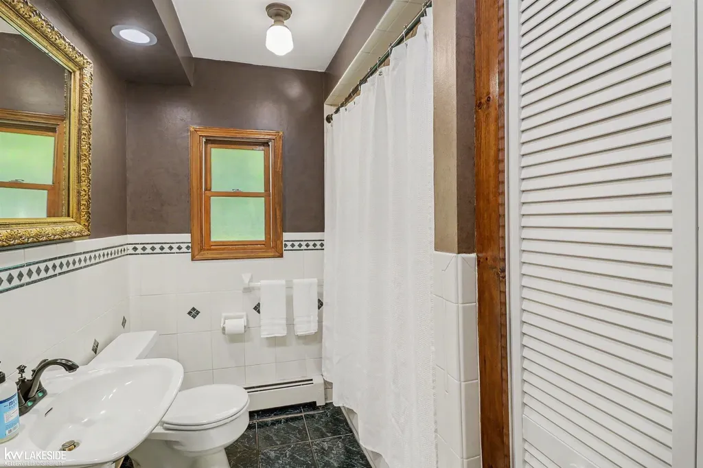 4691 Camelina Street Commerce Charter Township MI 48382