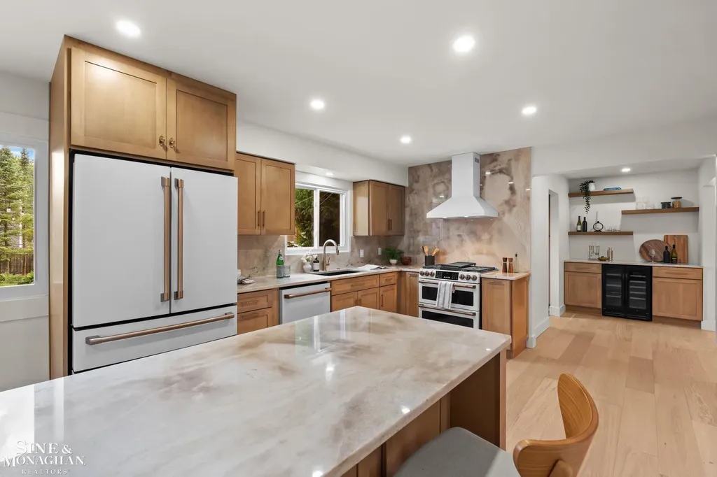 232 Edmund Avenue Royal Oak City MI 48073