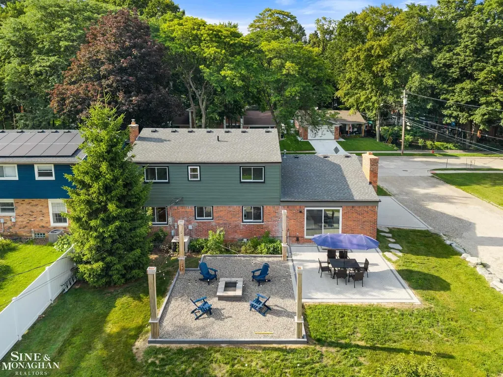 232 Edmund Avenue Royal Oak City MI 48073