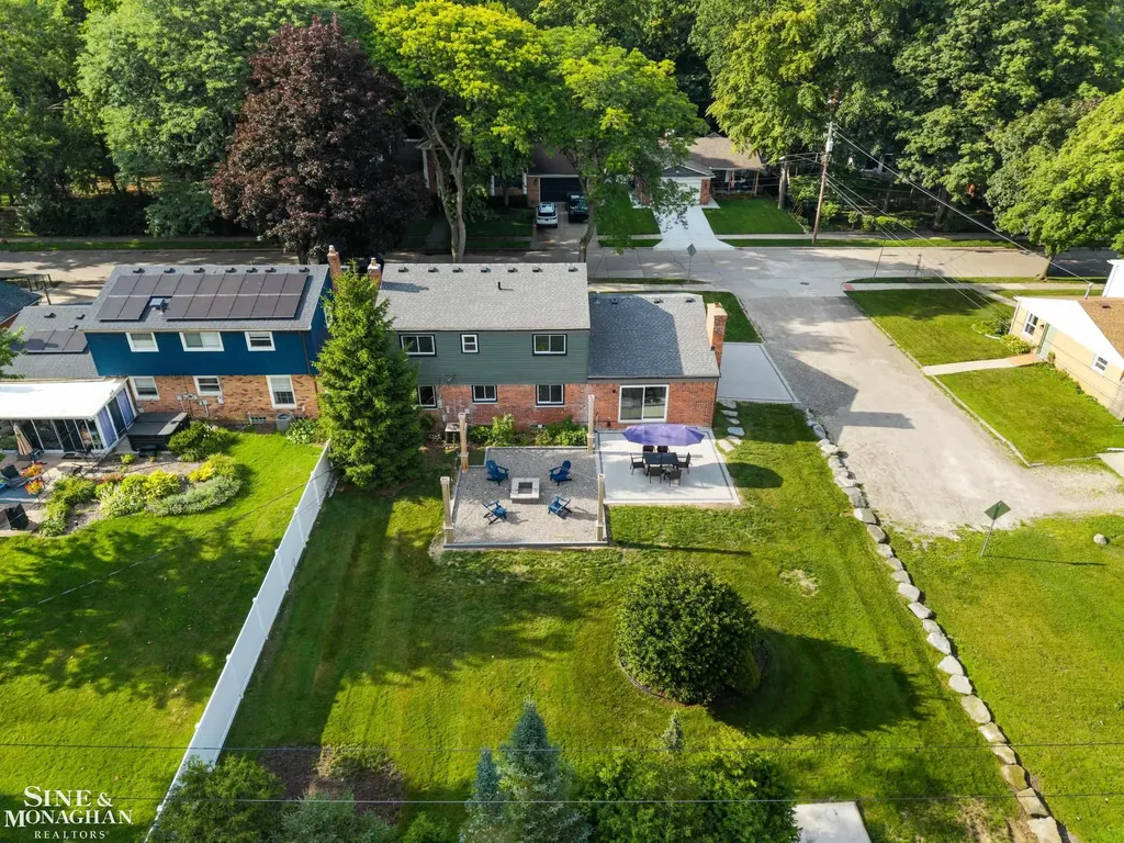 232 Edmund Avenue Royal Oak City MI 48073