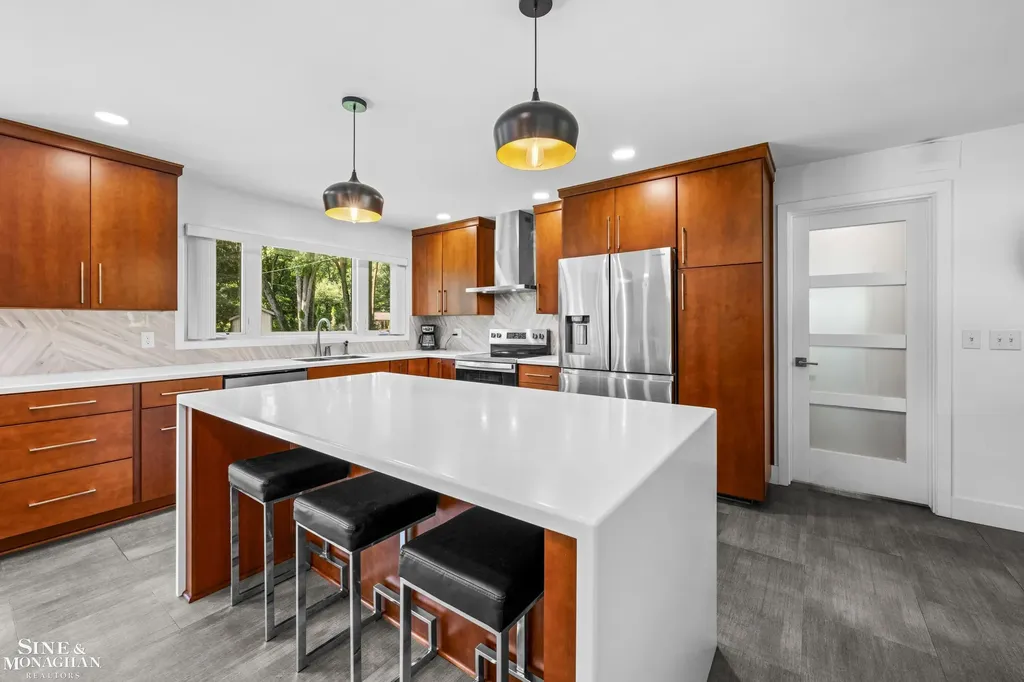 2741 Braeburn Road Rochester Hills City MI 48309