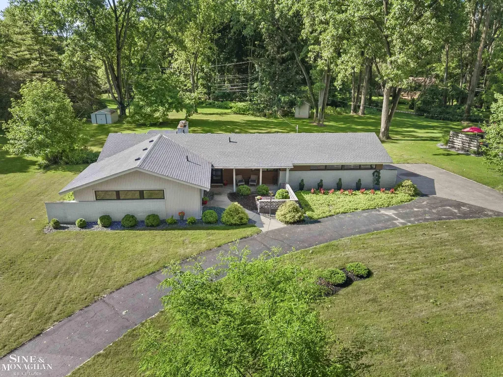2741 Braeburn Road Rochester Hills City MI 48309