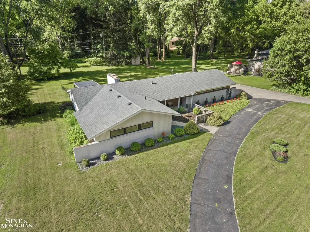 2741 Braeburn Road Rochester Hills City MI 48309