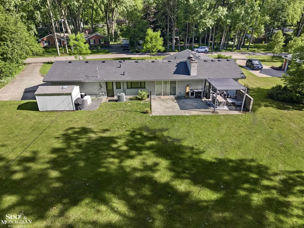 2741 Braeburn Road Rochester Hills City MI 48309