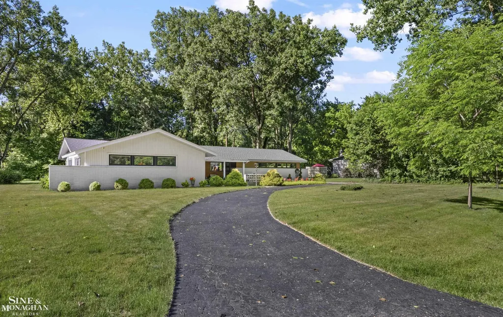 2741 Braeburn Road Rochester Hills City MI 48309