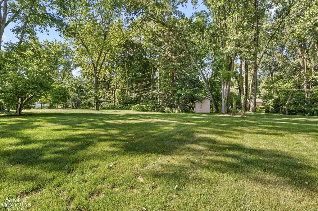2741 Braeburn Road Rochester Hills City MI 48309