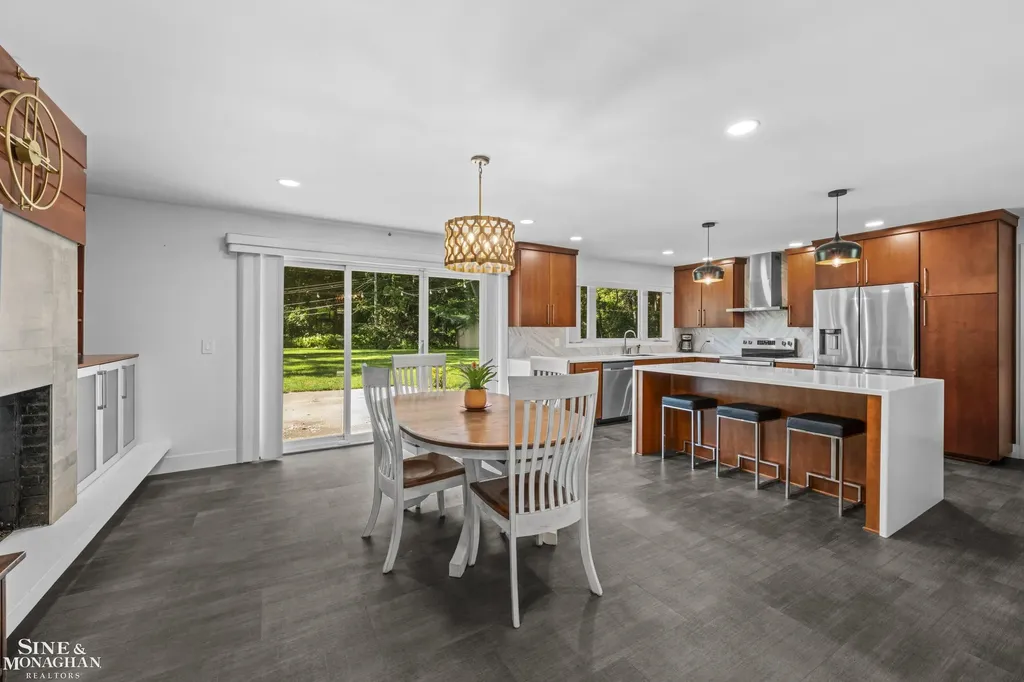 2741 Braeburn Road Rochester Hills City MI 48309
