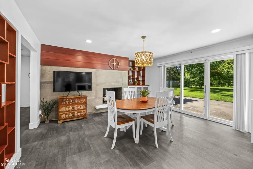 2741 Braeburn Road Rochester Hills City MI 48309