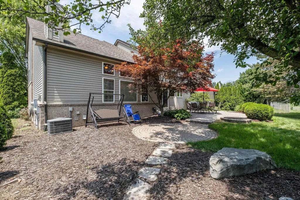 19573 Tanglewood Circle Clinton Charter Township MI 48038