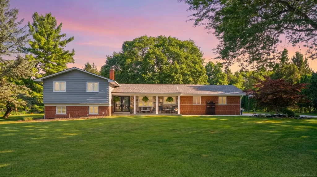41306 Llewelyn Court Northville City MI 48167
