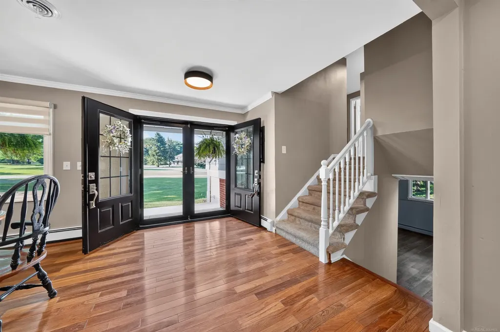 41306 Llewelyn Court Northville City MI 48167