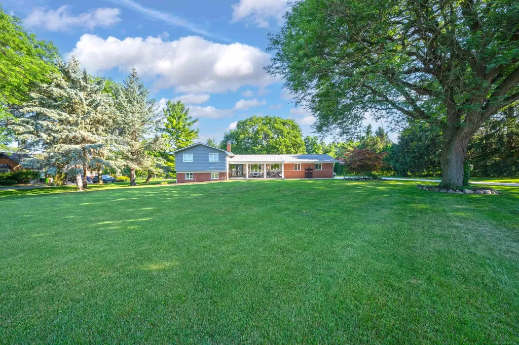 41306 Llewelyn Court Northville City MI 48167