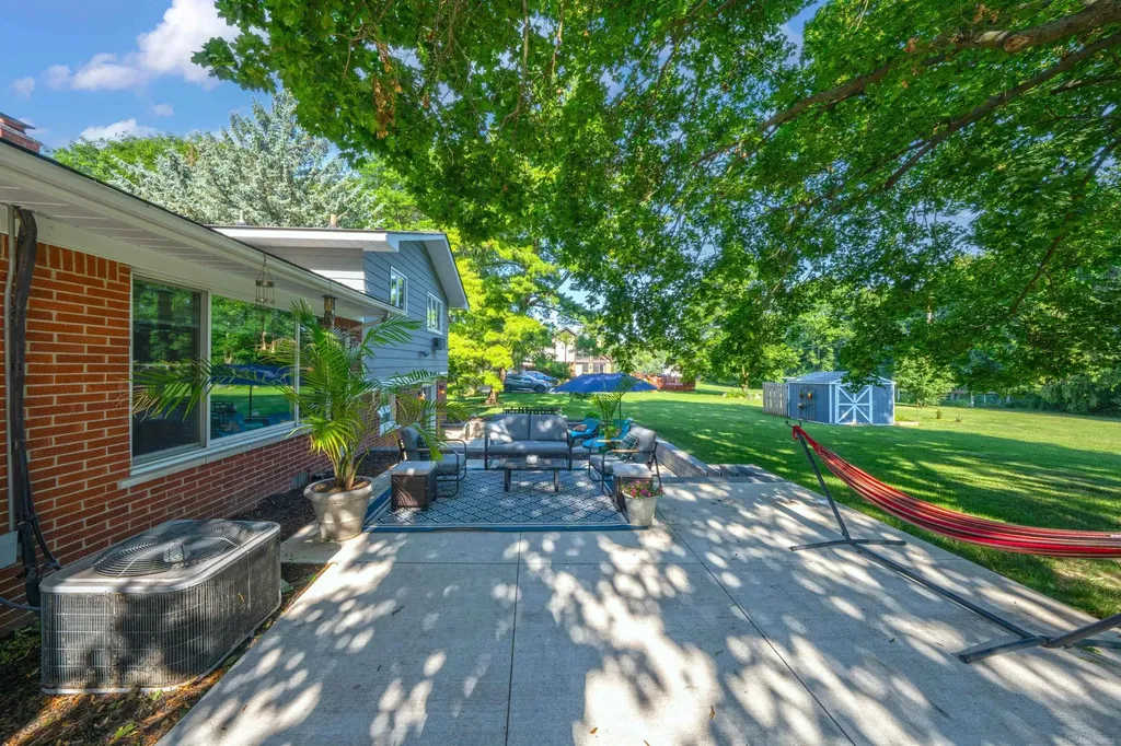 41306 Llewelyn Court Northville City MI 48167