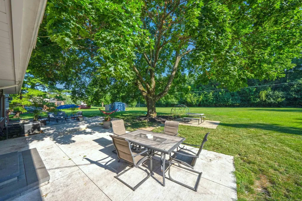 41306 Llewelyn Court Northville City MI 48167