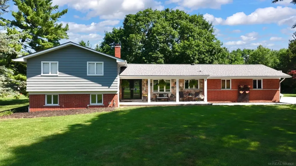 41306 Llewelyn Court Northville City MI 48167