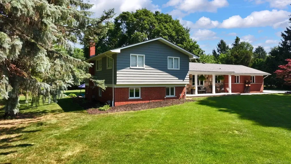 41306 Llewelyn Court Northville City MI 48167