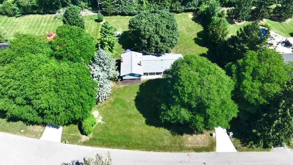 41306 Llewelyn Court Northville City MI 48167