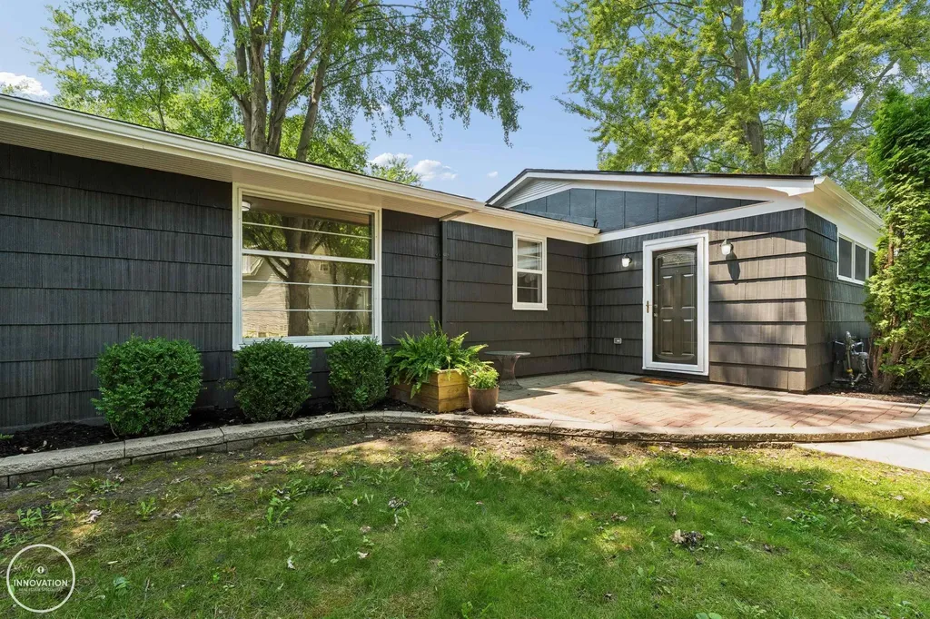 367 Sherwood Lane Algonac City MI 48001