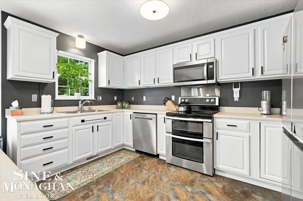1020 Hunter Court Marysville City MI 48040