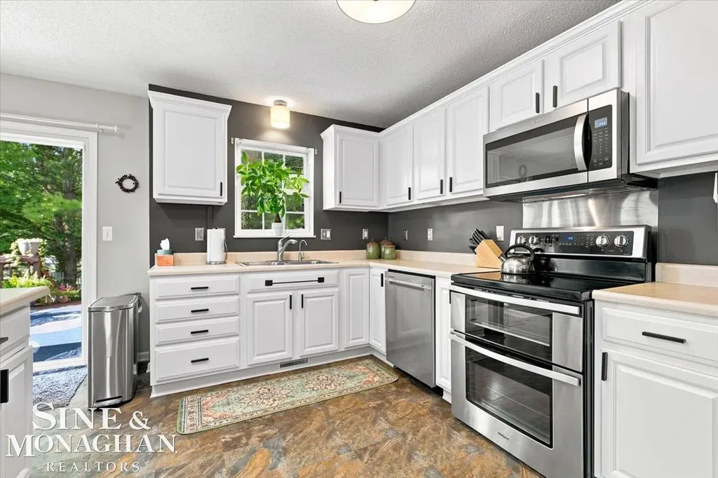 1020 Hunter Court Marysville City MI 48040