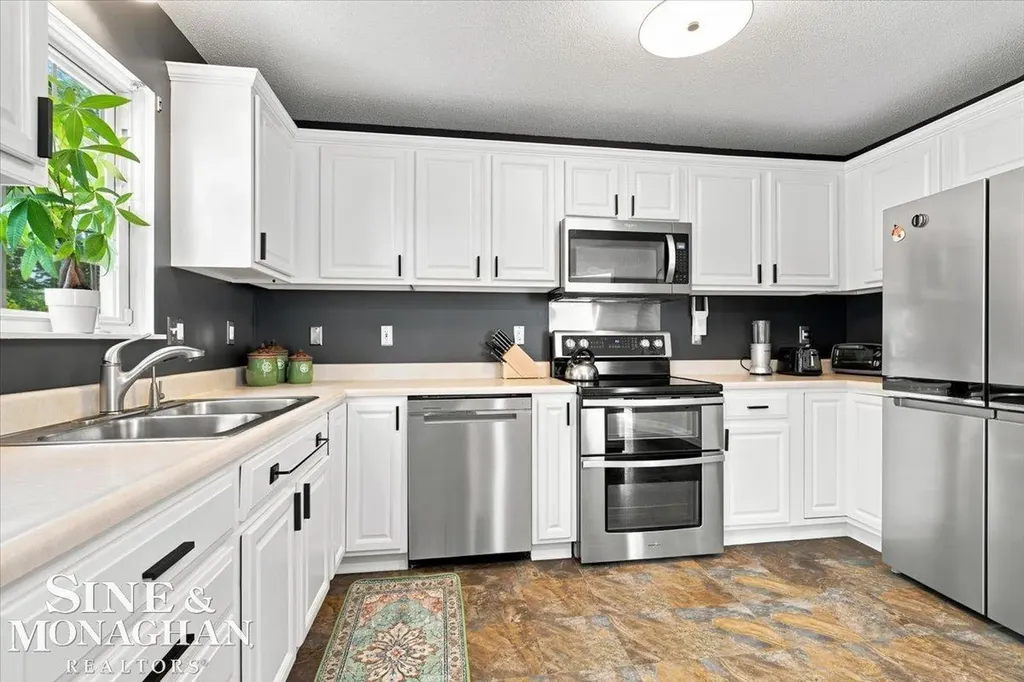1020 Hunter Court Marysville City MI 48040