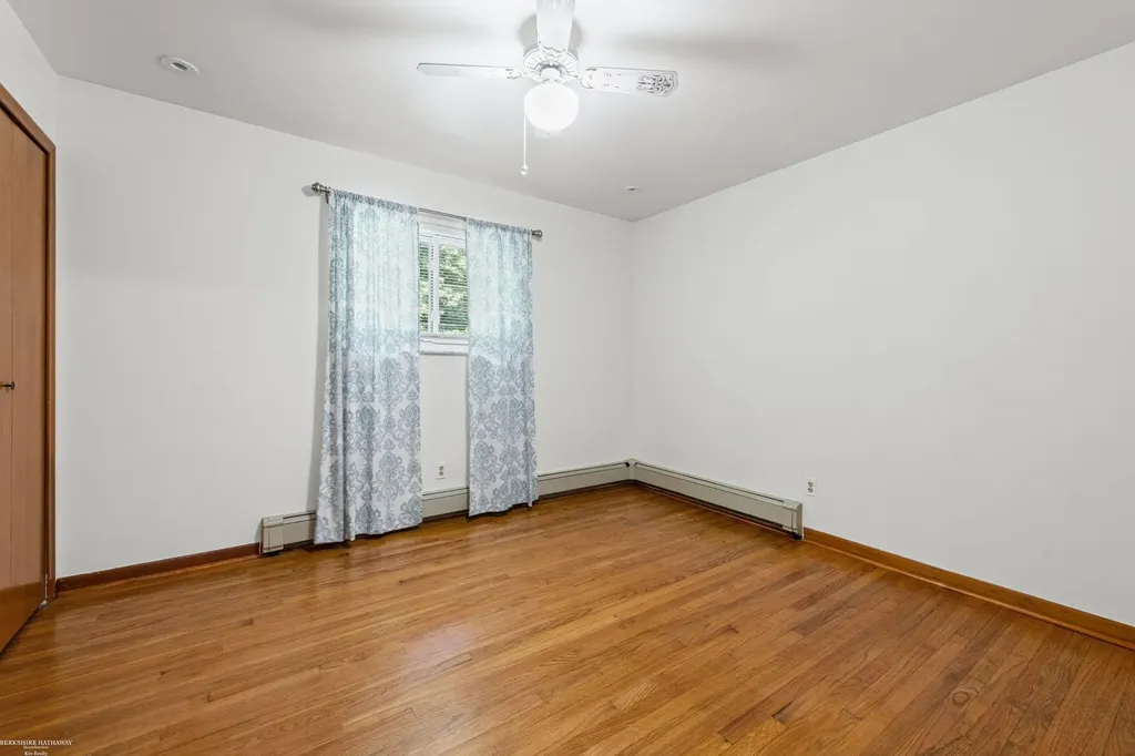 50731 W Shamrock Street Chesterfield Township MI 48047