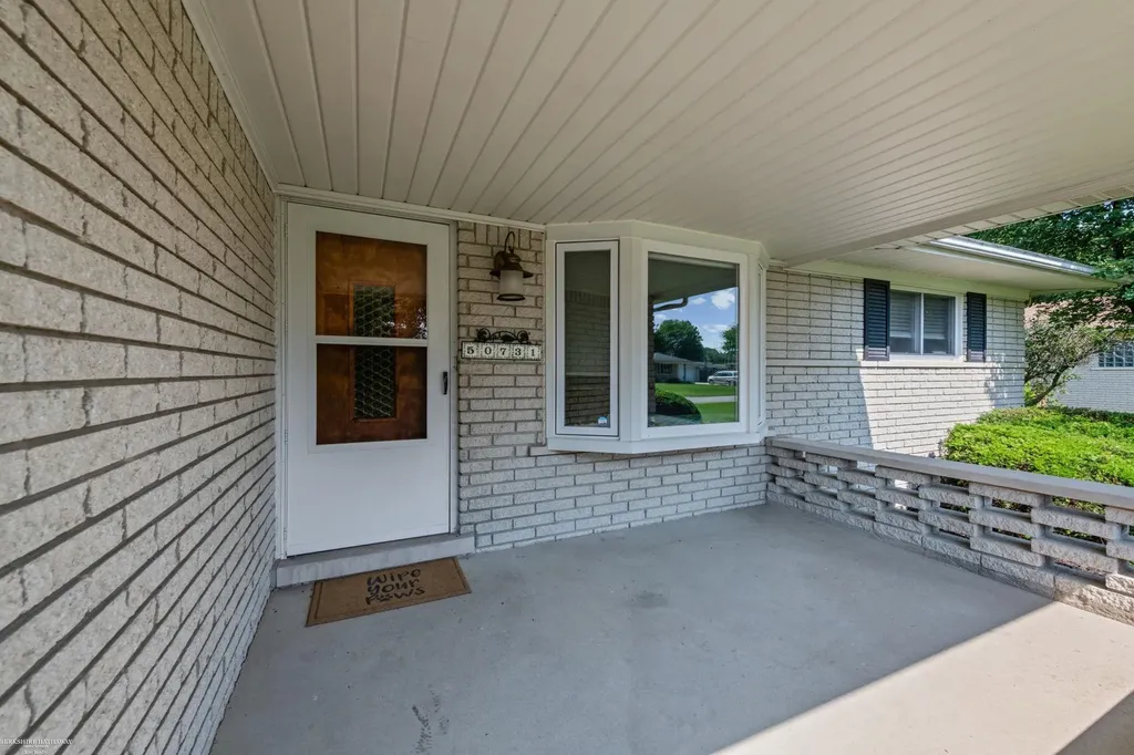 50731 W Shamrock Street Chesterfield Township MI 48047