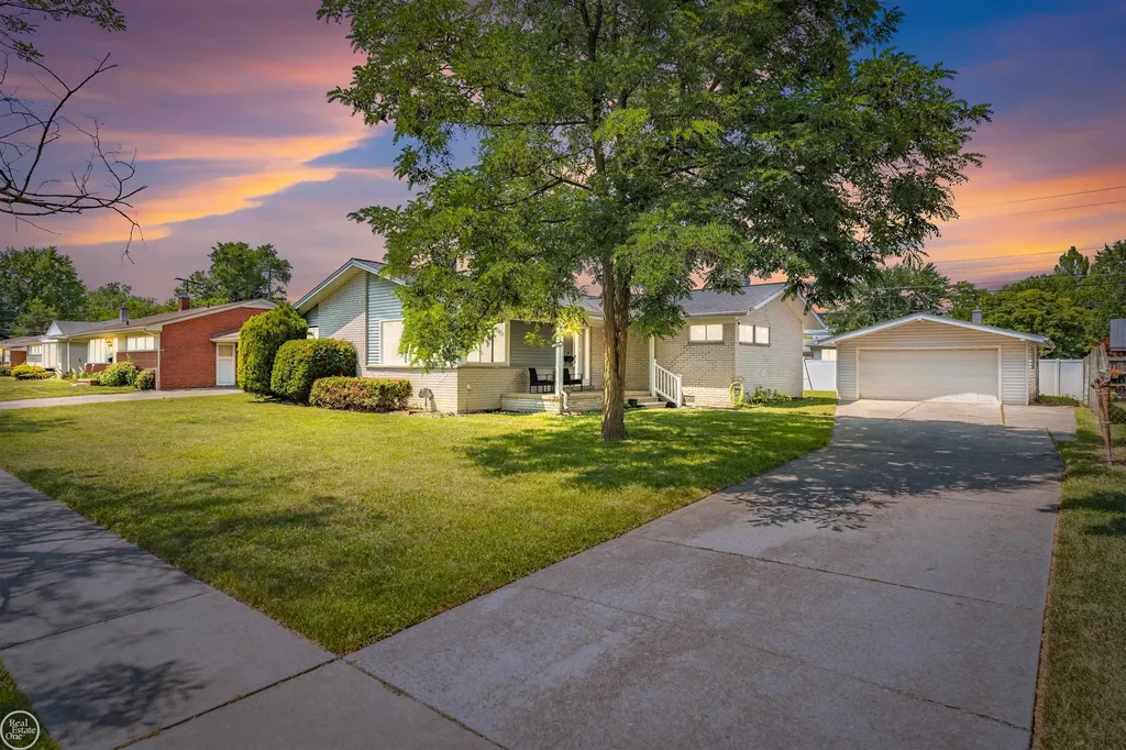 22405 E Schafer Street Clinton Charter Township MI 48035