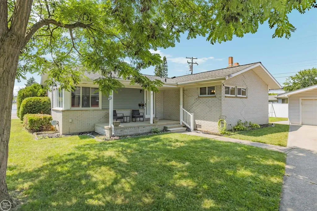 22405 E Schafer Street Clinton Charter Township MI 48035