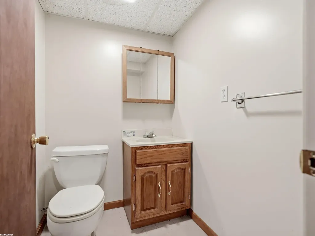 10994 Lesure Drive Sterling Heights City MI 48312