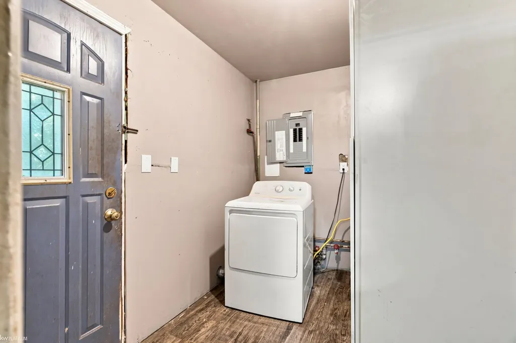 20821 Melborn Street Clinton Charter Township MI 48036