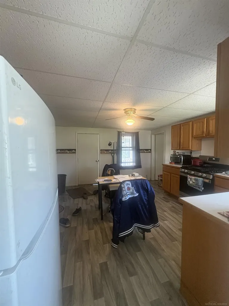 1210 S Monroe Street Bay City City MI 48708