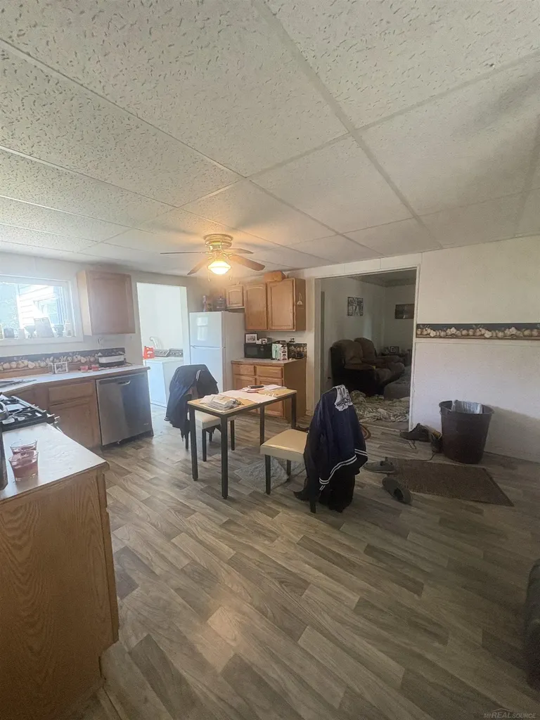 1210 S Monroe Street Bay City City MI 48708
