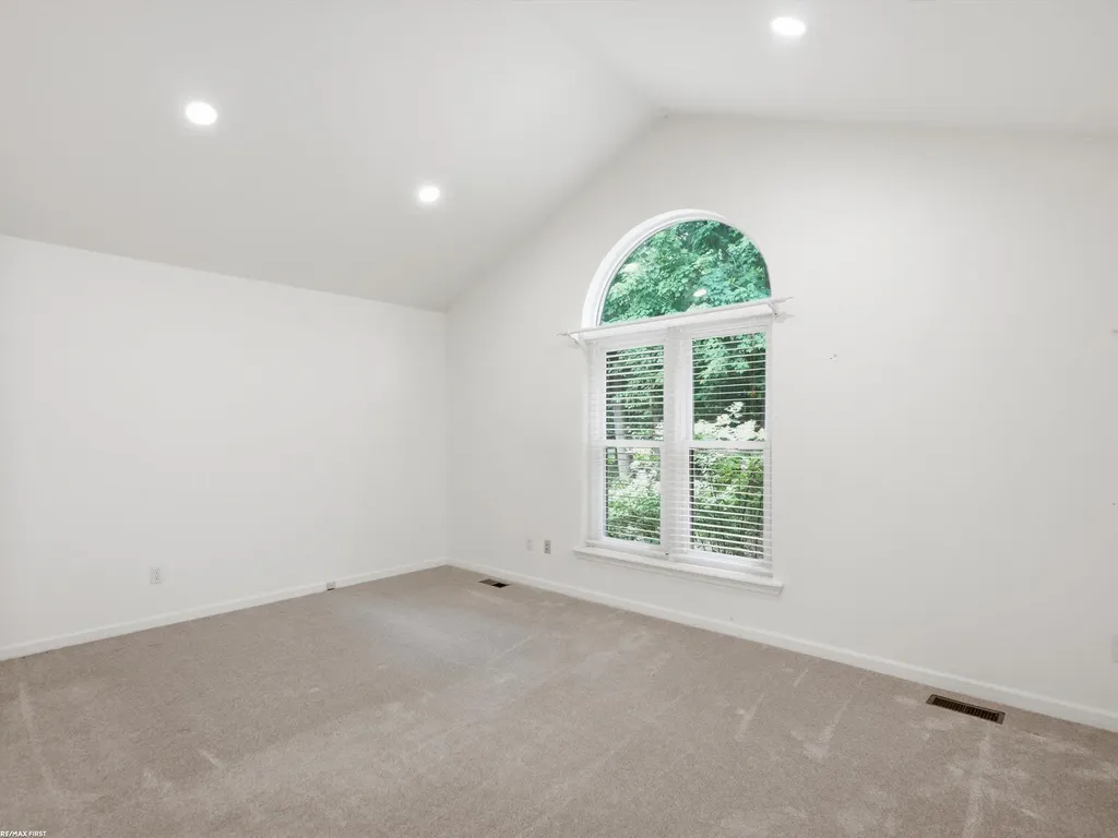 3436 Vardon Drive Rochester Hills City MI 48307