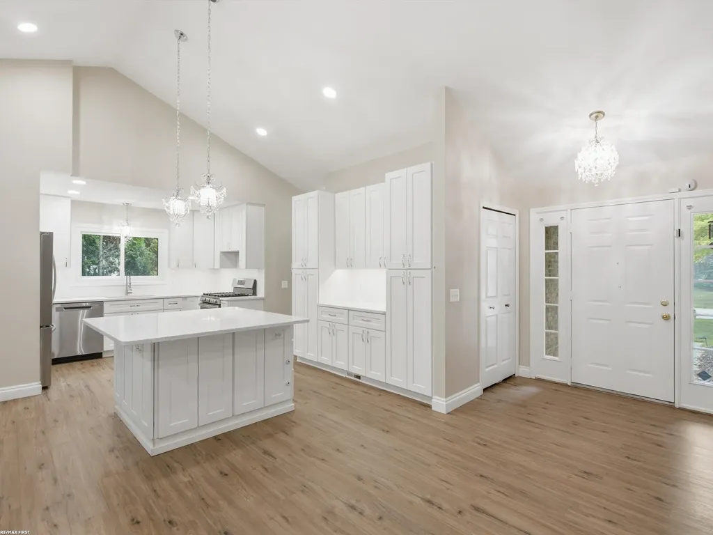3436 Vardon Drive Rochester Hills City MI 48307