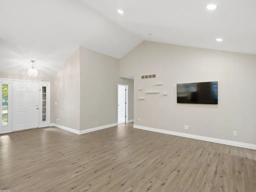 3436 Vardon Drive Rochester Hills City MI 48307