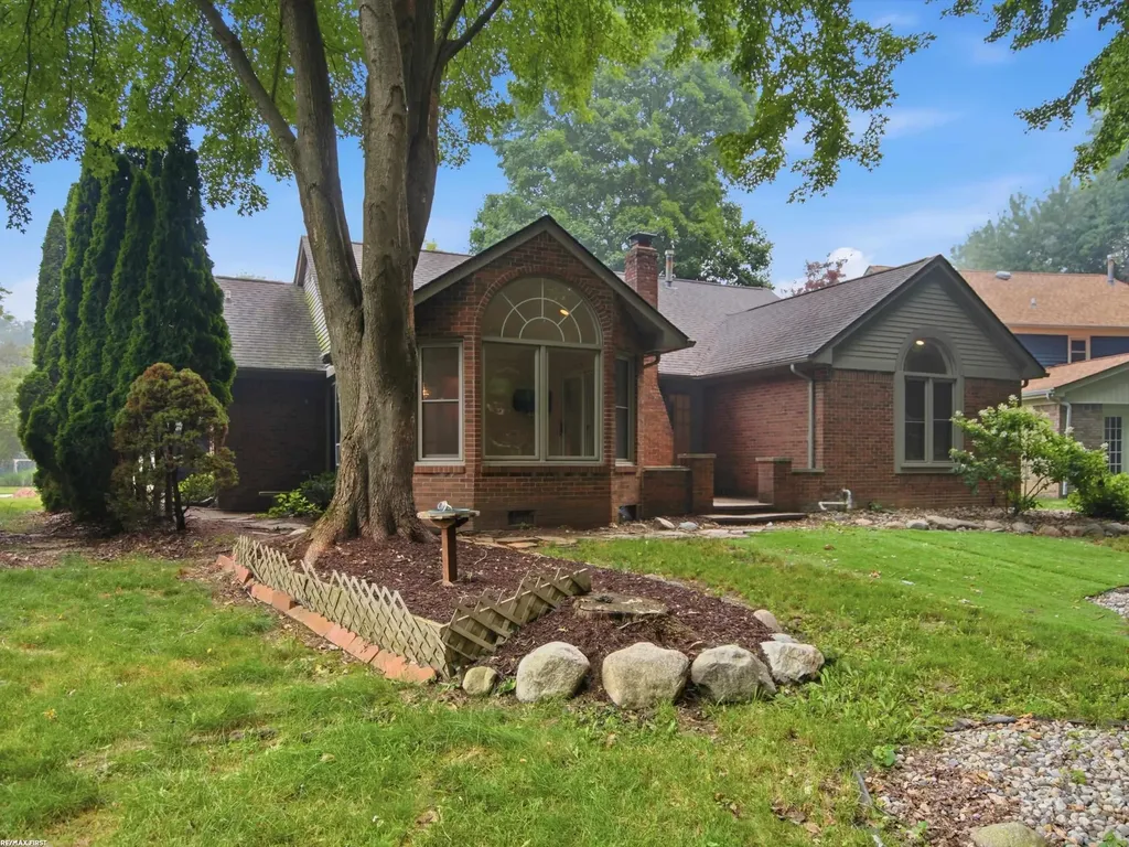 3436 Vardon Drive Rochester Hills City MI 48307