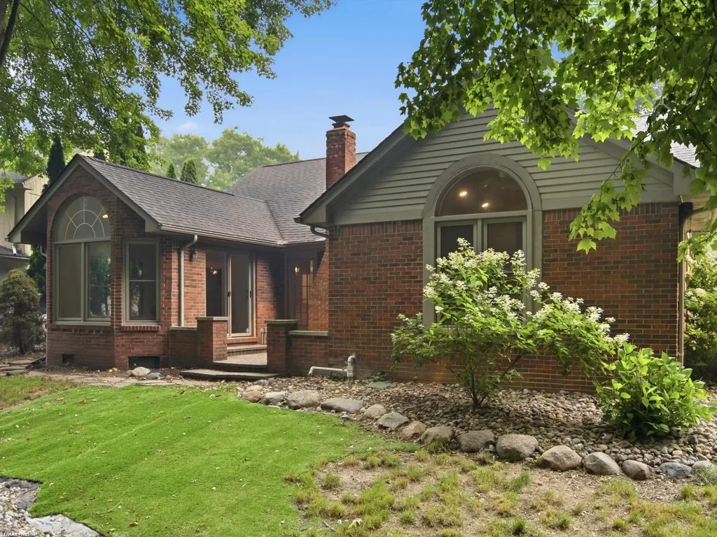 3436 Vardon Drive Rochester Hills City MI 48307