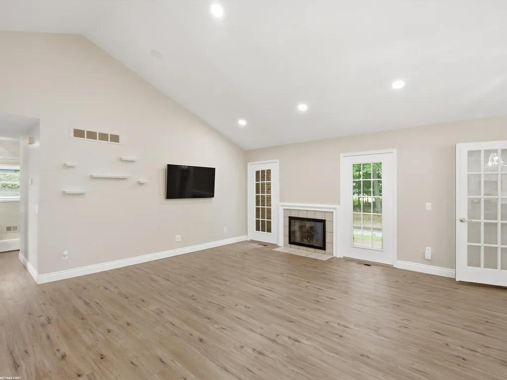 3436 Vardon Drive Rochester Hills City MI 48307