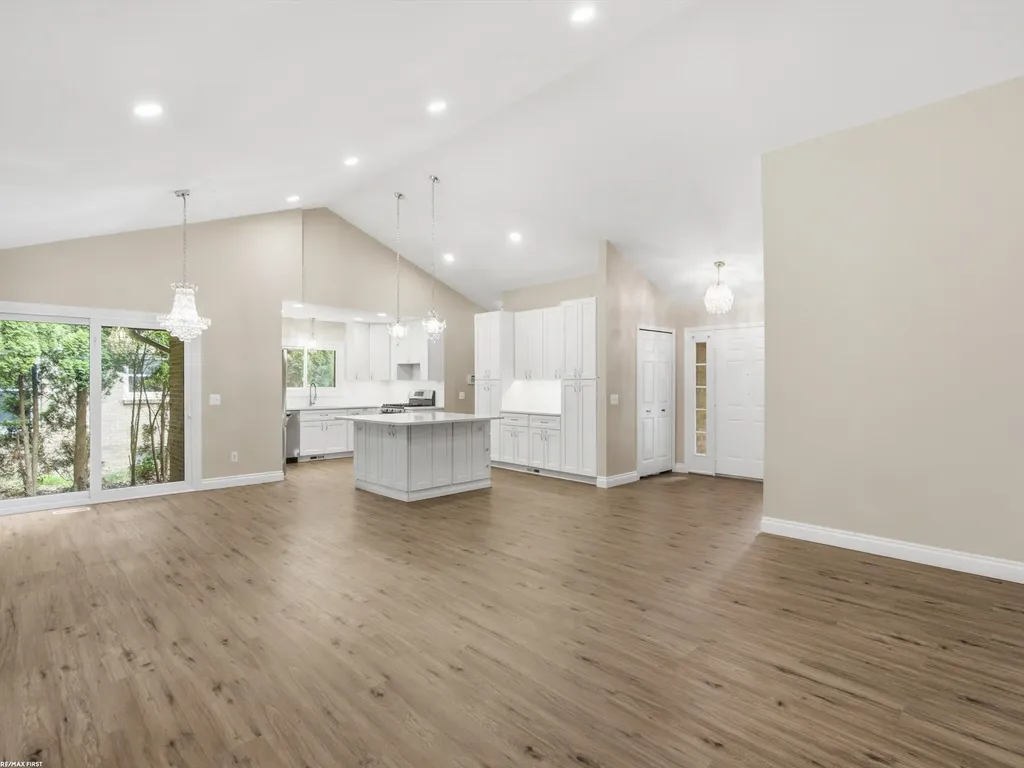3436 Vardon Drive Rochester Hills City MI 48307