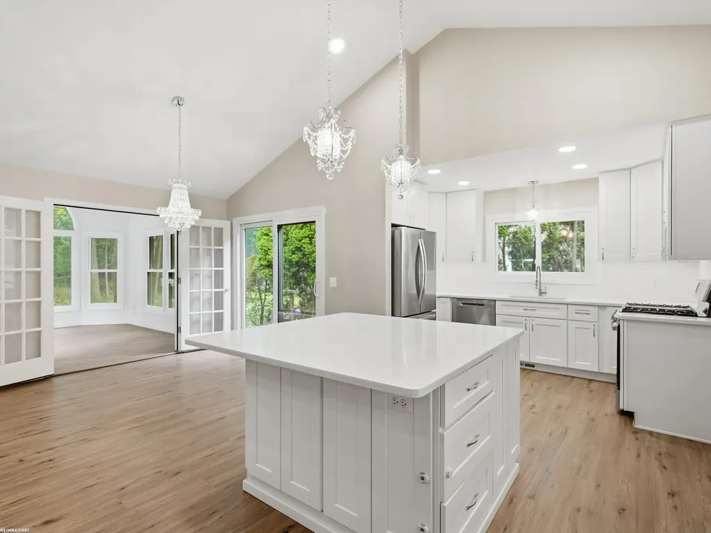 3436 Vardon Drive Rochester Hills City MI 48307
