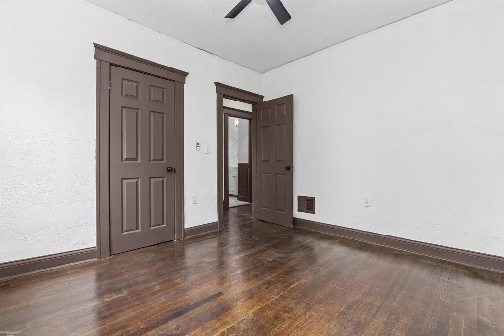 5392 Seebaldt Street Wayne City MI 48204