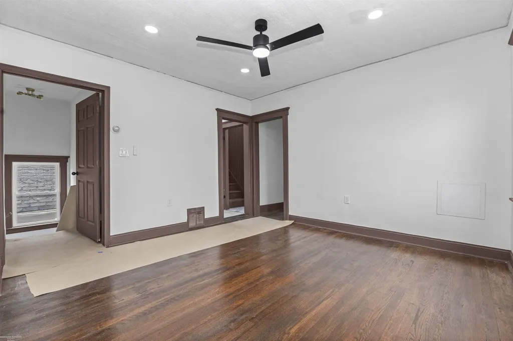 5392 Seebaldt Street Wayne City MI 48204