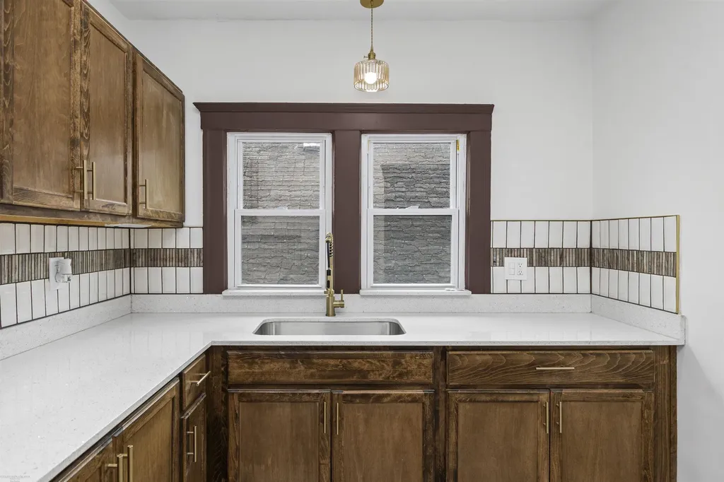 5392 Seebaldt Street Wayne City MI 48204