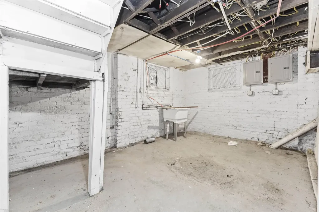 5392 Seebaldt Street Wayne City MI 48204