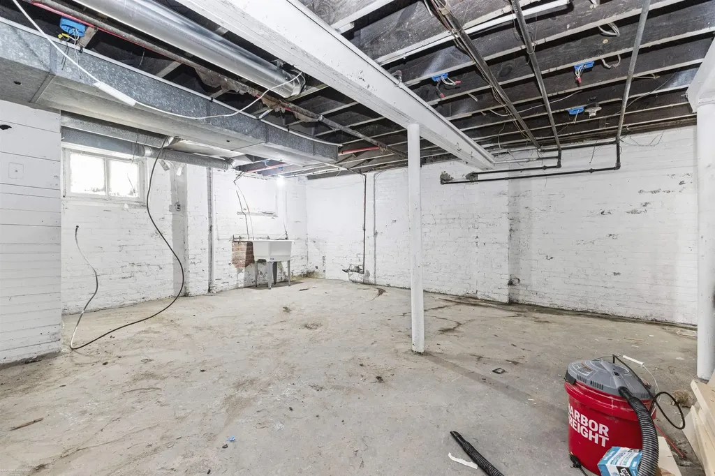 5392 Seebaldt Street Wayne City MI 48204