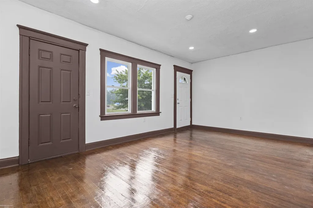 5392 Seebaldt Street Wayne City MI 48204